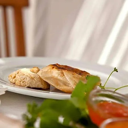 Moshinos Hotel Ayvalı